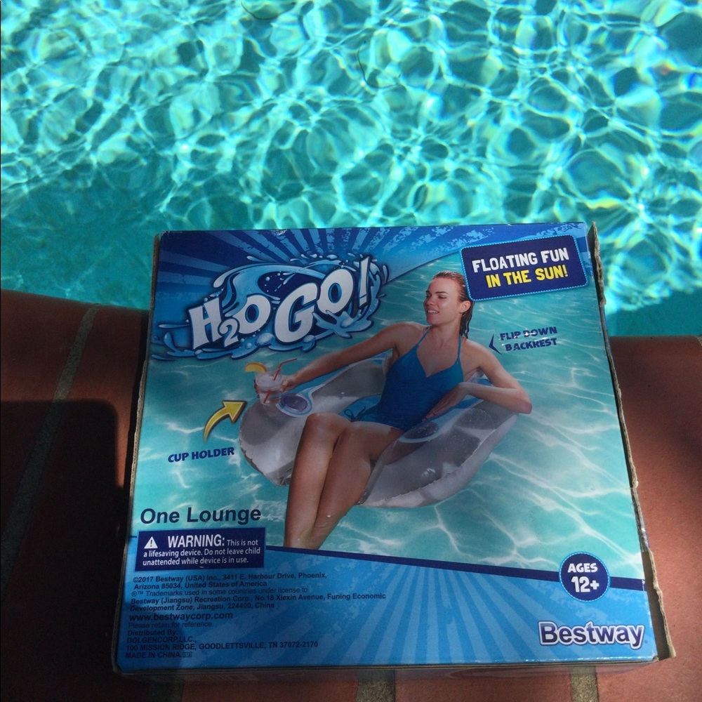 Pool Float H2O Go Float Lounge Chair w/cup holder